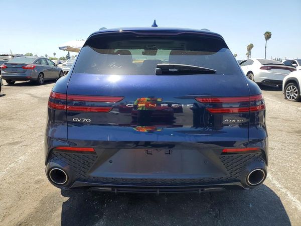 2022 GENESIS GV70