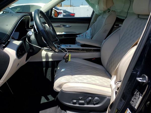 2022 GENESIS GV70