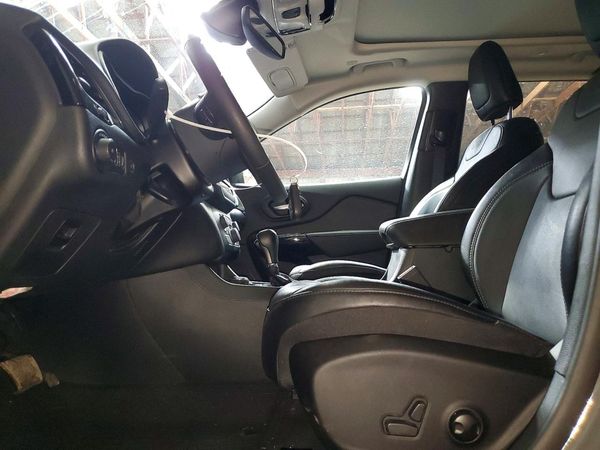 2023 JEEP CHEROKEE ALTITUDE LUX 4X4