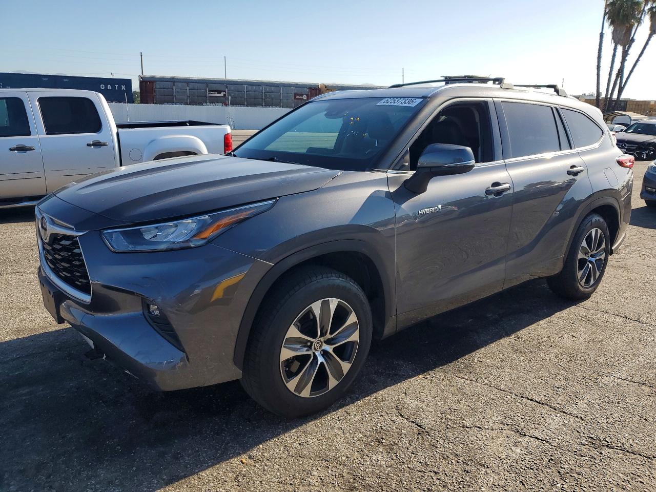2020 TOYOTA HIGHLANDER XLE Nav