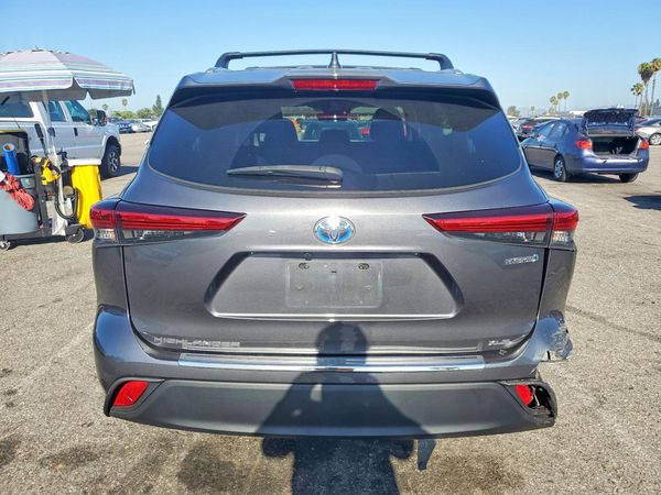 2020 TOYOTA HIGHLANDER XLE Nav