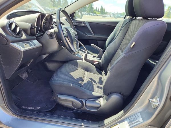 2013 MAZDA 3 Touring/GS