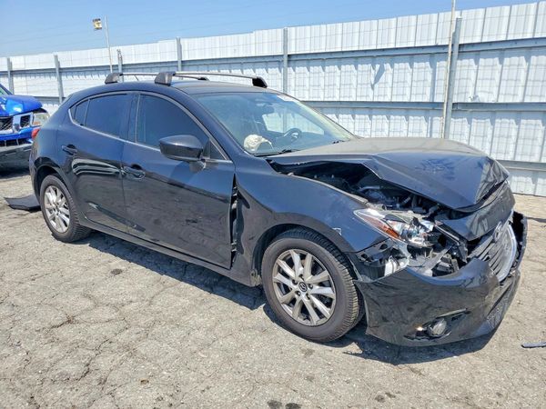 2015 MAZDA 3 Touring/GS