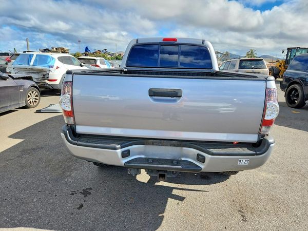 2014 TOYOTA TACOMA Delux Grade