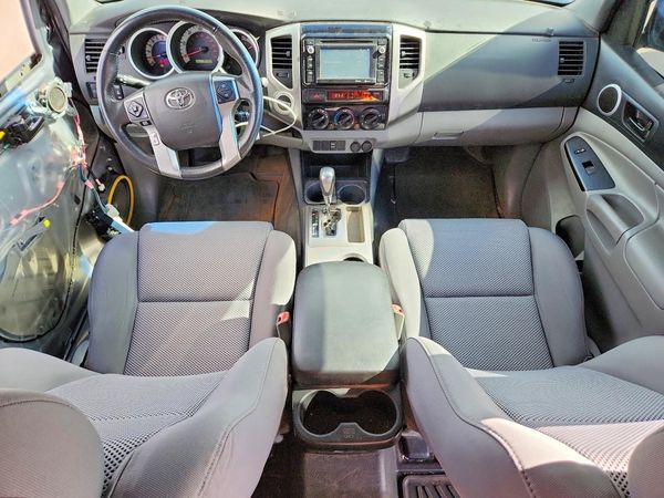 2014 TOYOTA TACOMA Delux Grade