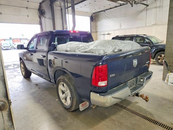 2018 RAM 1500 SLT