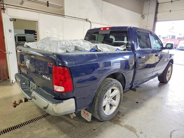 2018 RAM 1500 SLT
