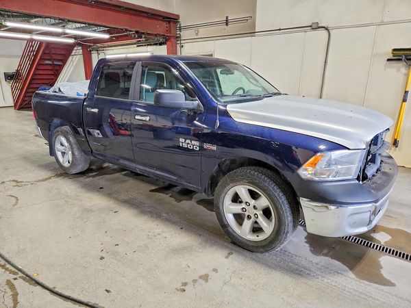 2018 RAM 1500 SLT