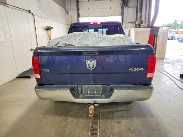 2018 RAM 1500 SLT