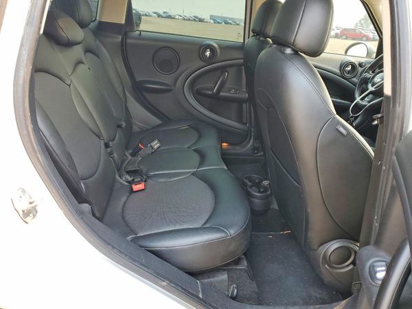 2015 MINI COOPER