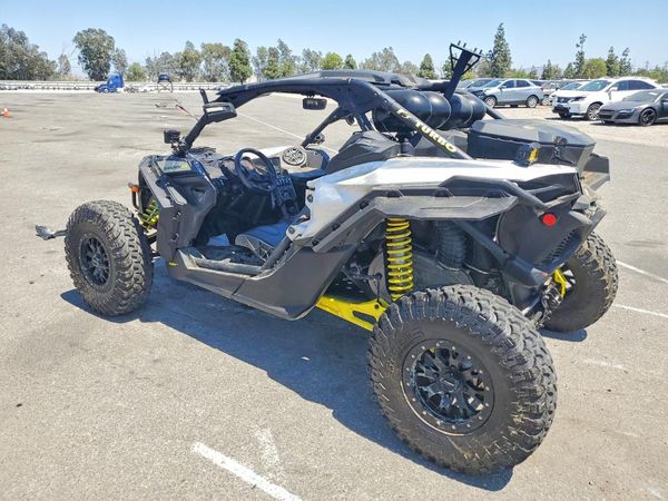 2018 CAN-AM MAVERICK X3