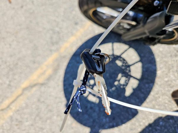 2017 TRIUMPH MOTORCYCLE STREET