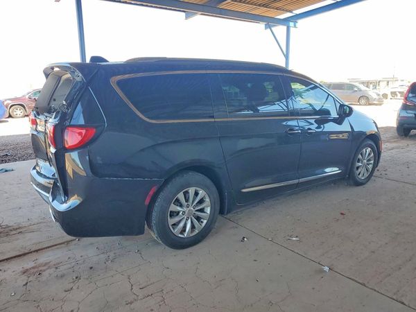 2019 CHRYSLER PACIFICA