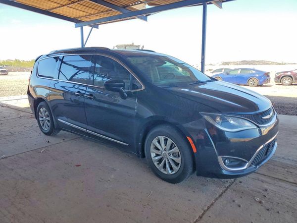 2019 CHRYSLER PACIFICA