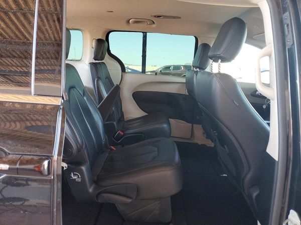 2019 CHRYSLER PACIFICA