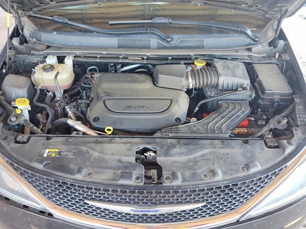 2019 CHRYSLER PACIFICA