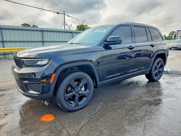 2025 JEEP GRAND CHEROKEE Laredo, Altitude