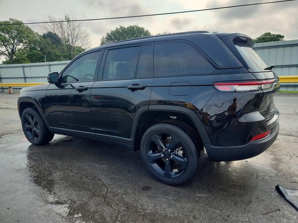 2025 JEEP GRAND CHEROKEE Laredo, Altitude