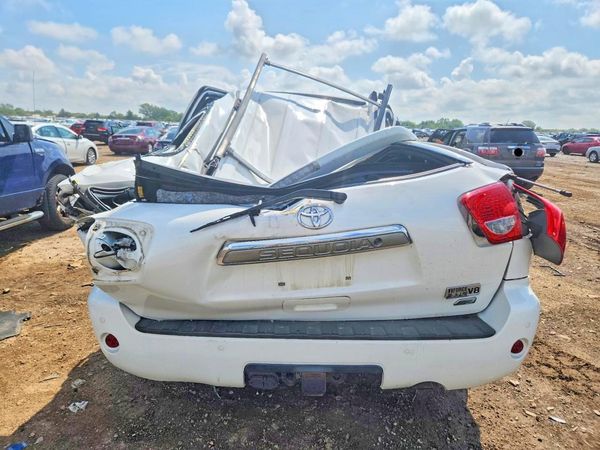 2015 TOYOTA SEQUOIA