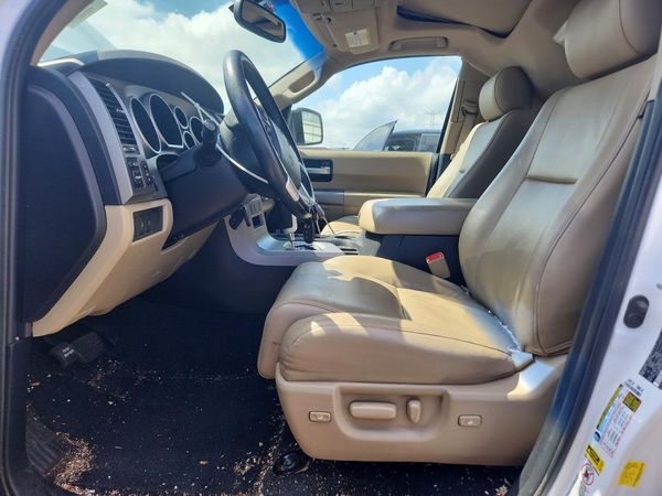 2015 TOYOTA SEQUOIA
