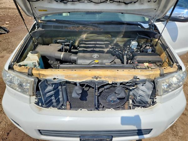 2015 TOYOTA SEQUOIA