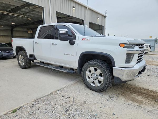 2020 CHEVROLET SILVERADO LTZ — Passenger 3/4