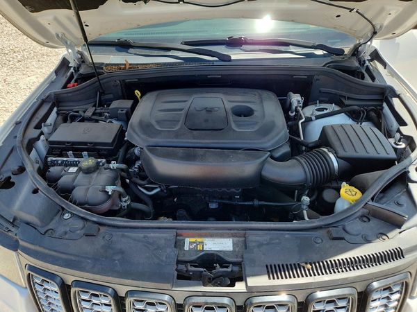 2021 JEEP GRAND CHEROKEE LAREDO 4X4