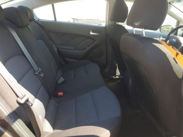 2017 KIA FORTE