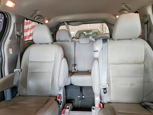 2018 TOYOTA SIENNA