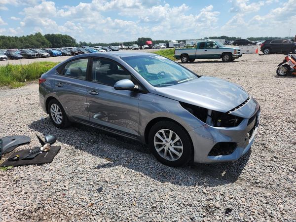 2018 HYUNDAI ACCENT SE and SEL