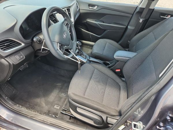 2018 HYUNDAI ACCENT SE and SEL
