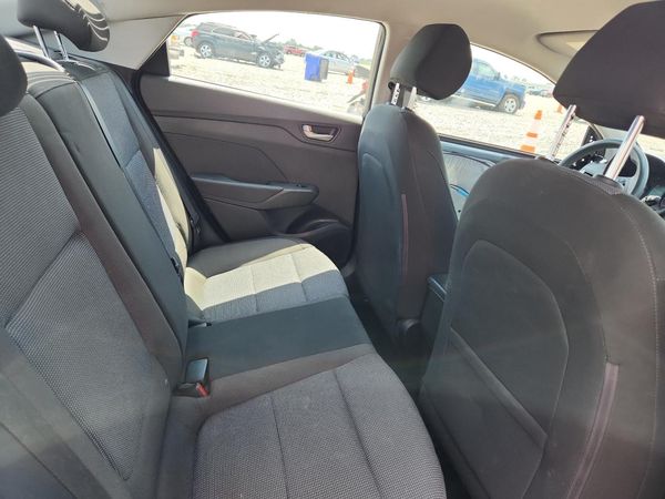 2018 HYUNDAI ACCENT SE and SEL