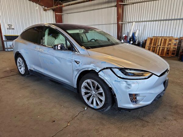2018 TESLA MODEL X