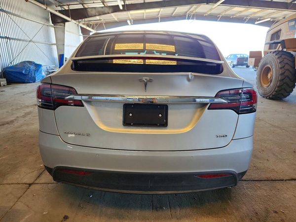 2018 TESLA MODEL X