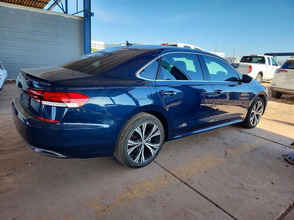 2022 VOLKSWAGEN PASSAT SE