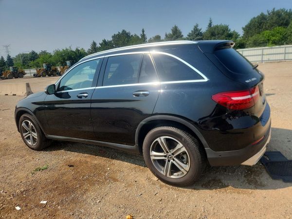 2018 MERCEDES-BENZ GLC