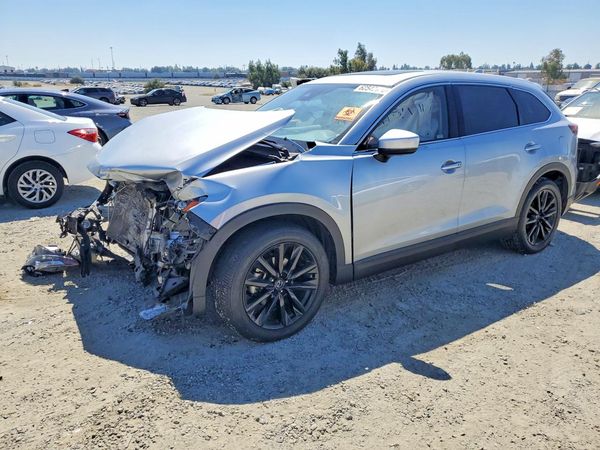 2023 MAZDA CX-9 Touring Plus — Front 3/4