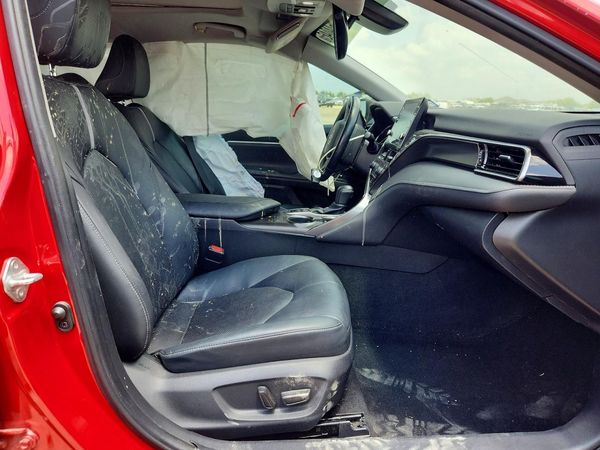2021 TOYOTA CAMRY XSE — DENT