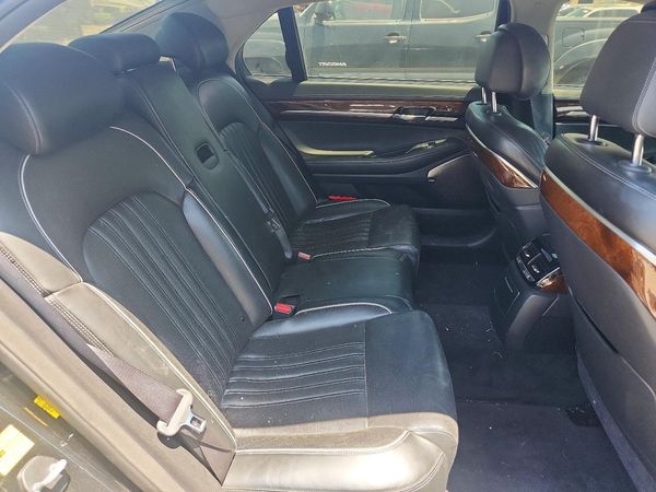 2017 GENESIS G90 3.3T Premium