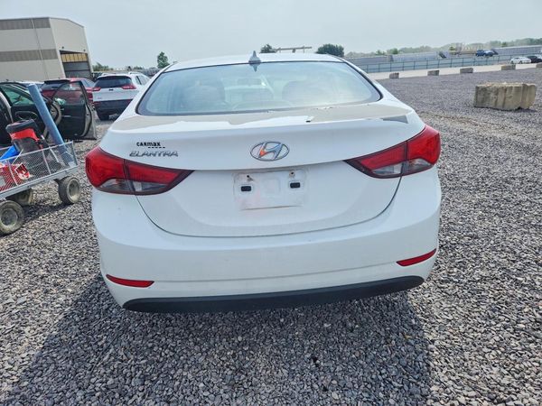 2016 HYUNDAI ELANTRA