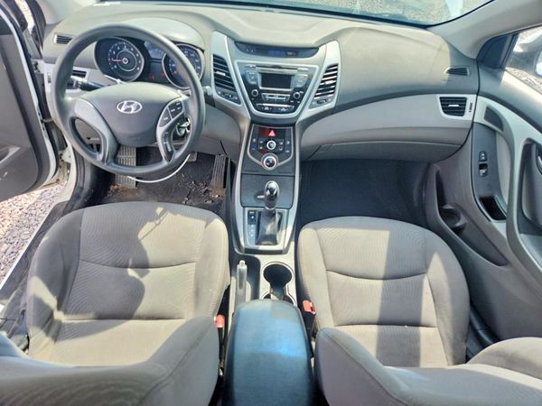 2016 HYUNDAI ELANTRA