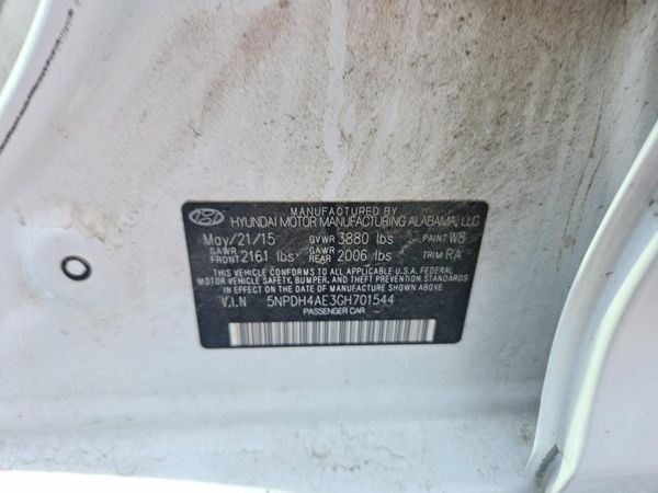 2016 HYUNDAI ELANTRA