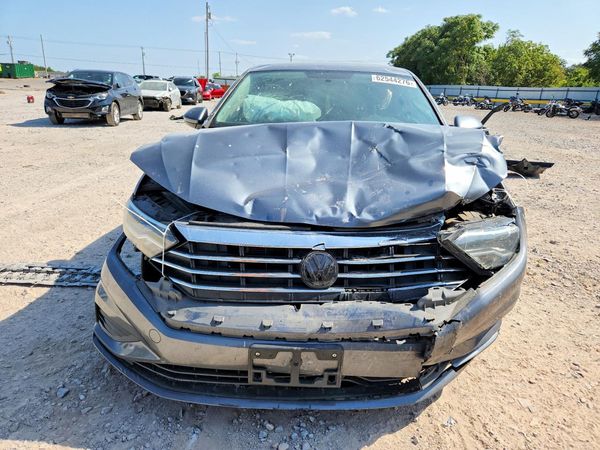 2019 VOLKSWAGEN JETTA