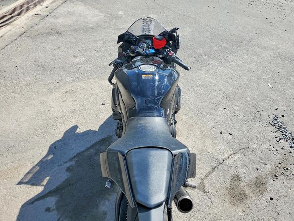 2024 YAMAHA YZF R1