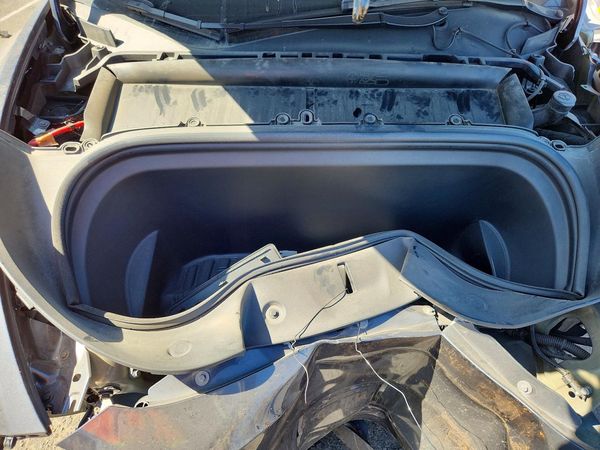 2022 TESLA MODEL Y — Engine bay