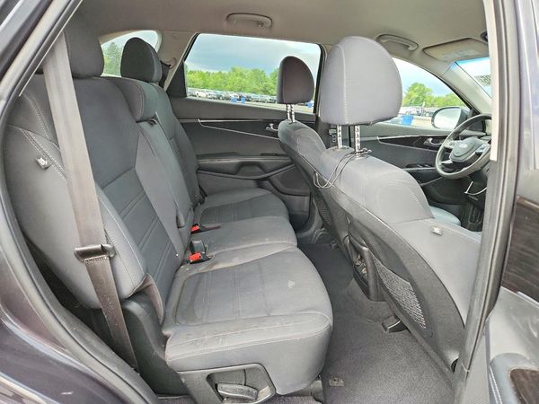 2019 KIA SORENTO L, LX, S