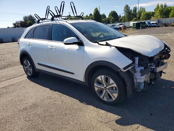 2022 KIA NIRO