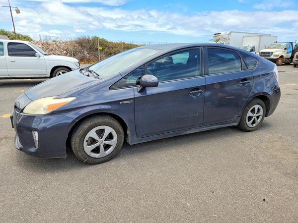2013 TOYOTA PRIUS