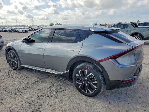 2022 KIA EV6