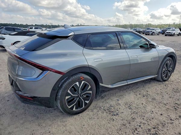 2022 KIA EV6